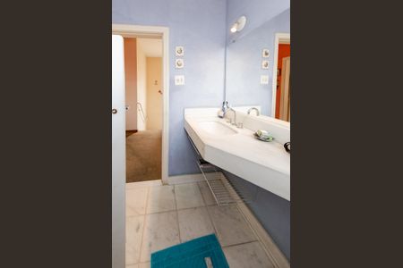 Casa à venda com 280m², 5 quartos e 1 vagaBanheiro 2