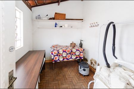 Casa à venda com 280m², 5 quartos e 1 vagaQuarto de serviço