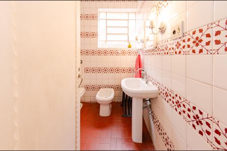 Casa à venda com 280m², 5 quartos e 1 vagaBanheiro 1