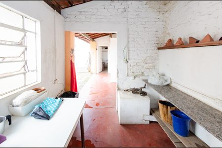 Casa à venda com 280m², 5 quartos e 1 vagaÁrea de serviço