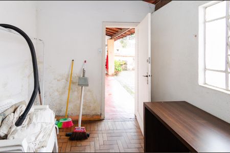 Casa à venda com 280m², 5 quartos e 1 vagaQuarto de serviço