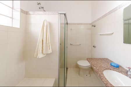 Casa à venda com 280m², 5 quartos e 1 vagaBanheiro 3