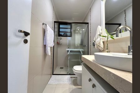 Apartamento para alugar com 95m², 3 quartos e 1 vagaBanheiro social 
