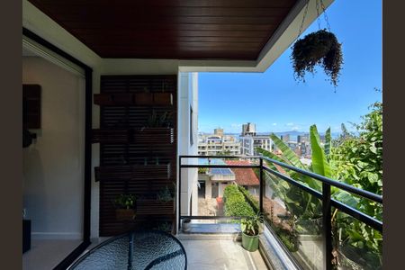 Apartamento para alugar com 95m², 3 quartos e 1 vagaVaranda