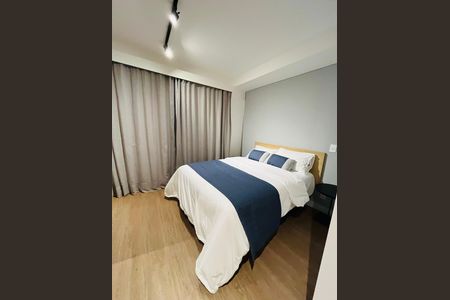 Sala / Quarto de kitnet/studio para alugar com 1 quarto, 31m² em Pompeia, São Paulo