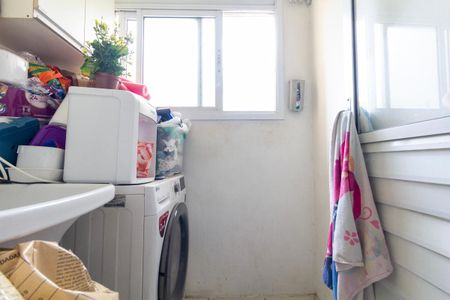 Apartamento à venda com 47m², 2 quartos e 1 vaga Apartamento à venda com 47m², 2 quartos e 1 vagaÁrea de Serviço