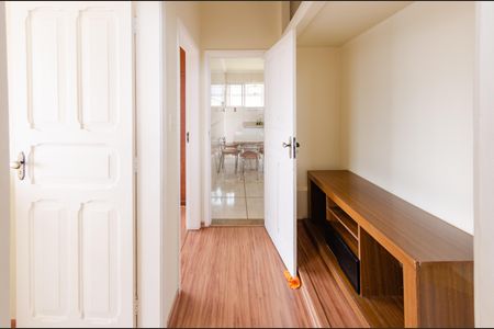 Apartamento à venda com 75m², 2 quartos e 1 vagaCorredor