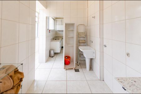 Apartamento à venda com 75m², 2 quartos e 1 vagaÁrea de serviço