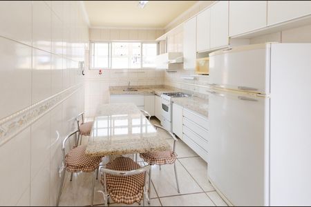 Apartamento à venda com 75m², 2 quartos e 1 vagaCozinha