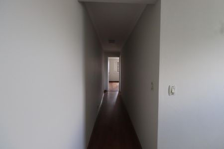 Casa para alugar com 188m², 3 quartos e 3 vagasCorredor