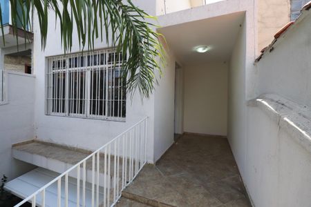 Casa para alugar com 188m², 3 quartos e 3 vagasEntrada