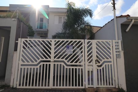 Casa para alugar com 188m², 3 quartos e 3 vagasFachada