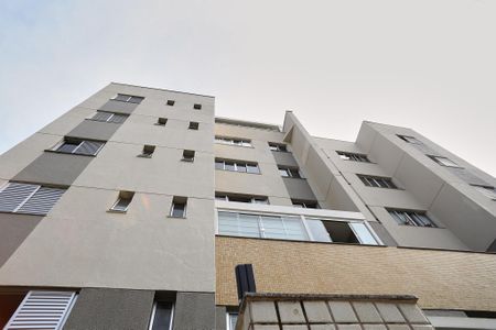 Apartamento à venda com 60m², 2 quartos e 1 vagaFachada