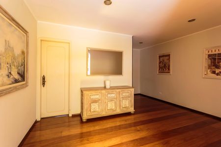 Apartamento à venda com 74m², 2 quartos e 1 vagaHall social