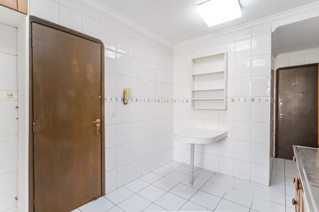 Apartamento à venda com 74m², 2 quartos e 1 vagaCozinha