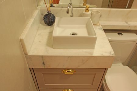 Apartamento para alugar com 96m², 2 quartos e sem vagaBanheiro da Suíte