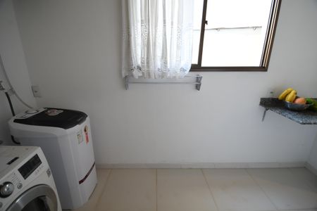 Apartamento à venda com 88m², 2 quartos e 1 vagaÁrea de Serviço