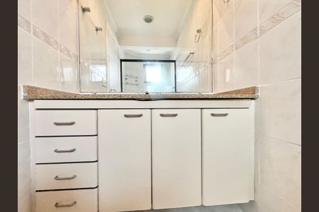 Apartamento para alugar com 115m², 3 quartos e 2 vagasBanheiro da Suíte