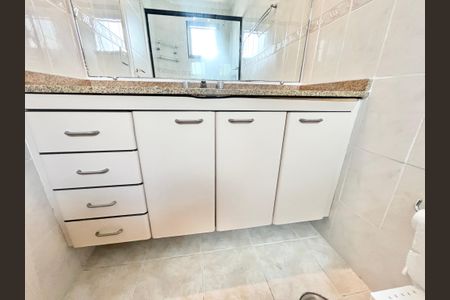 Apartamento para alugar com 115m², 3 quartos e 2 vagasBanheiro da Suíte