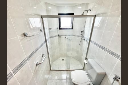 Apartamento para alugar com 115m², 3 quartos e 2 vagasBanheiro