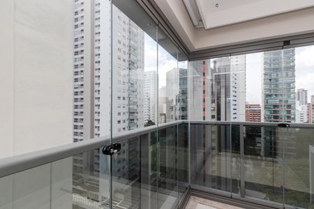 Apartamento à venda com 192m², 2 quartos e 4 vagasVaranda da Suíte 1