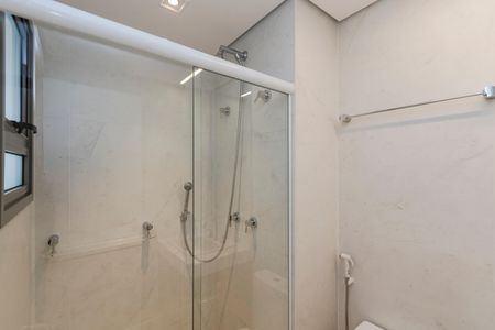 Apartamento à venda com 192m², 2 quartos e 4 vagasBanheiro da Suíte 2