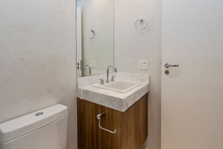 Apartamento à venda com 192m², 2 quartos e 4 vagasBanheiro da Suíte 2