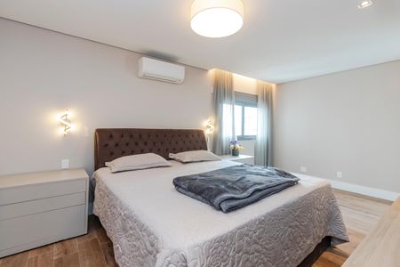 Apartamento à venda com 192m², 2 quartos e 4 vagasSuíte 1