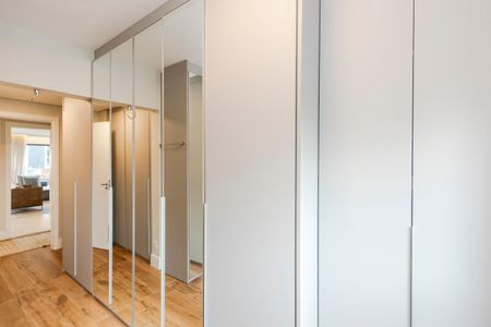 Apartamento à venda com 192m², 2 quartos e 4 vagasCloset da Suíte 1