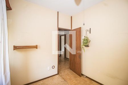 Apartamento à venda com 156m², 4 quartos e 2 vagas Apartamento à venda com 156m², 4 quartos e 2 vagasQuarto