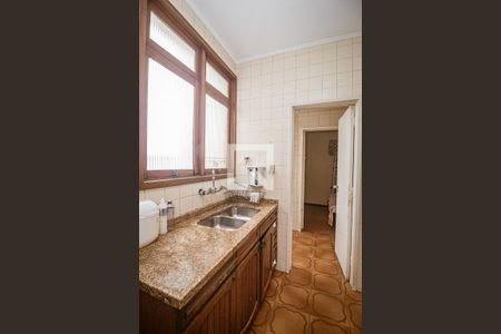 Apartamento à venda com 156m², 4 quartos e 2 vagas Apartamento à venda com 156m², 4 quartos e 2 vagasCozinha