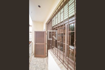 Apartamento à venda com 156m², 4 quartos e 2 vagas Apartamento à venda com 156m², 4 quartos e 2 vagasVaranda