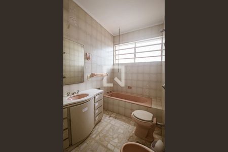 Apartamento à venda com 156m², 4 quartos e 2 vagas Apartamento à venda com 156m², 4 quartos e 2 vagasBanheiro