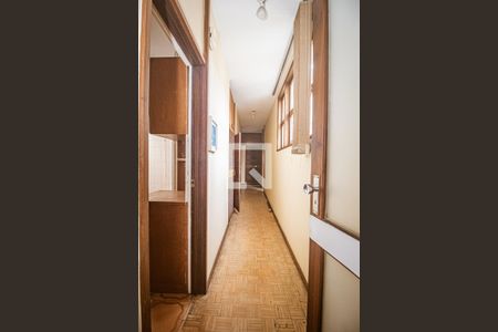 Apartamento à venda com 156m², 4 quartos e 2 vagas Apartamento à venda com 156m², 4 quartos e 2 vagasCorredor