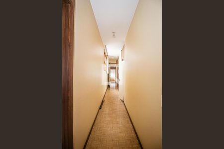 Apartamento à venda com 156m², 4 quartos e 2 vagas Apartamento à venda com 156m², 4 quartos e 2 vagasCorredor