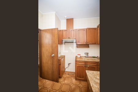 Apartamento à venda com 156m², 4 quartos e 2 vagas Apartamento à venda com 156m², 4 quartos e 2 vagasCozinha