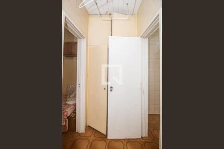 Apartamento à venda com 156m², 4 quartos e 2 vagas Apartamento à venda com 156m², 4 quartos e 2 vagasÁrea de serviço