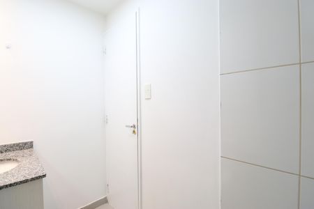 Apartamento à venda com 65m², 2 quartos e 1 vagaBanheiro Social