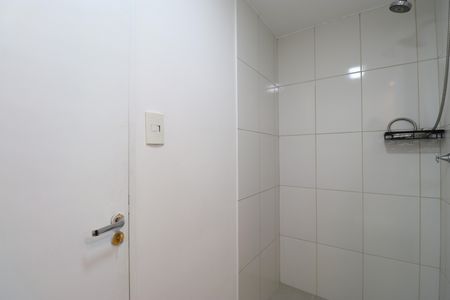 Apartamento à venda com 65m², 2 quartos e 1 vagaBanheiro Social