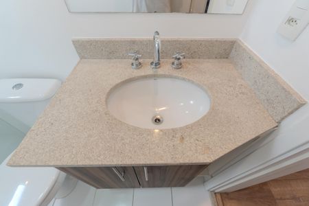 Apartamento à venda com 65m², 2 quartos e 1 vagaBanheiro da Suíte 1