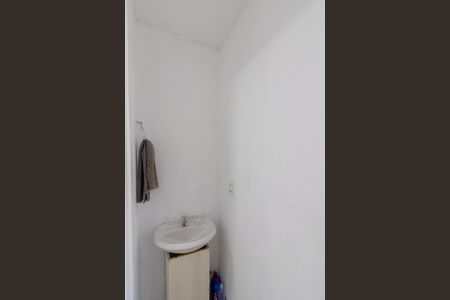 Apartamento à venda com 33m², 2 quartos e sem vagaBanheiro