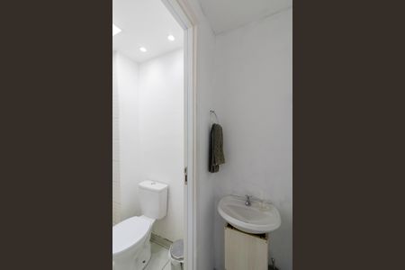 Apartamento à venda com 33m², 2 quartos e sem vagaBanheiro