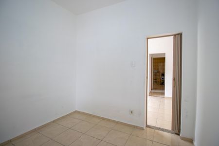 Casa para alugar com 50m², 1 quarto e 1 vagaQuarto