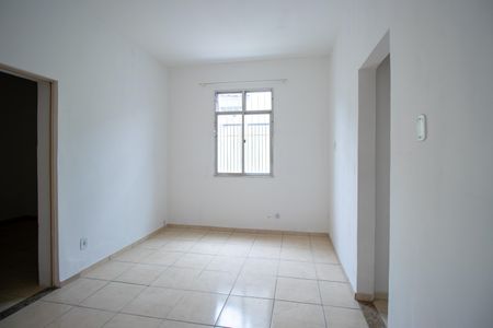 Sala de casa para alugar com 1 quarto, 50m² em Irajá, Rio de Janeiro