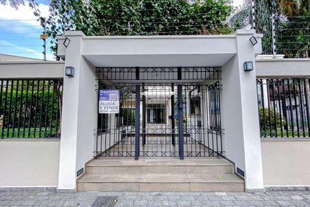 Apartamento à venda com 82m², 2 quartos e 1 vagaFachada - Plaquinha