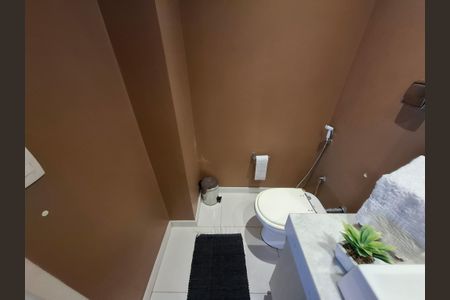 Apartamento à venda com 130m², 2 quartos e sem vagaLavabo 