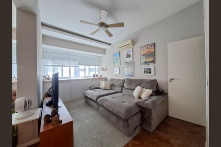 Apartamento à venda com 130m², 2 quartos e sem vagaSala