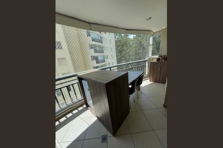 Varanda de apartamento à venda com 2 quartos, 100m² em Tamboré, Santana de Parnaíba