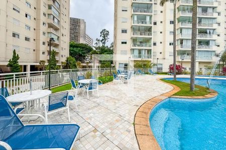 Apartamento à venda com 65m², 2 quartos e 1 vagaÁrea comum - Piscina
