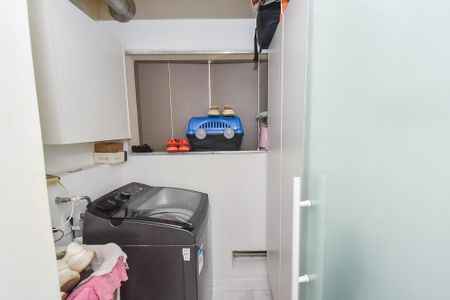 Apartamento à venda com 65m², 2 quartos e 1 vagaÁrea de serviço